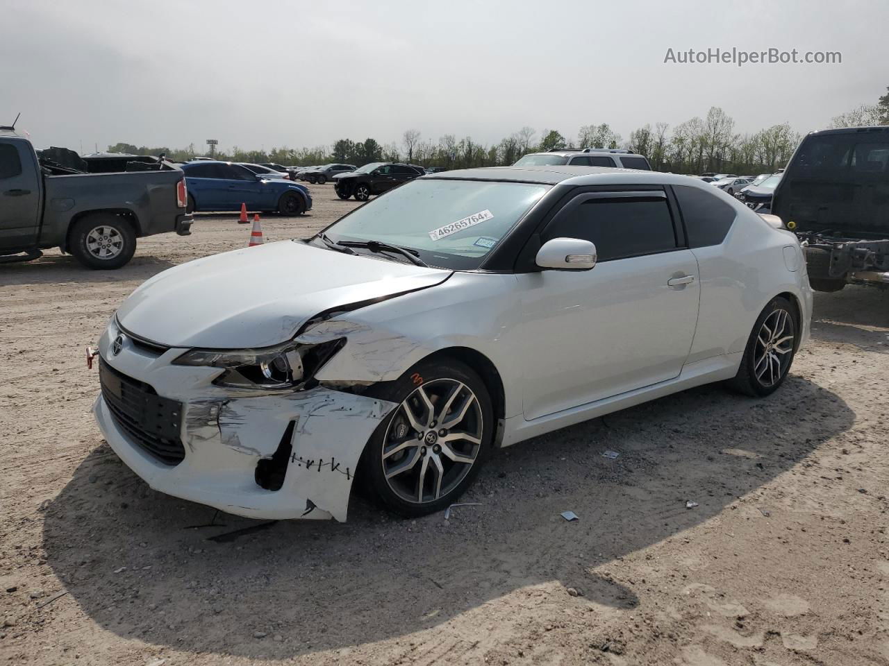 2015 Toyota Scion Tc  White vin: JTKJF5C75FJ012570