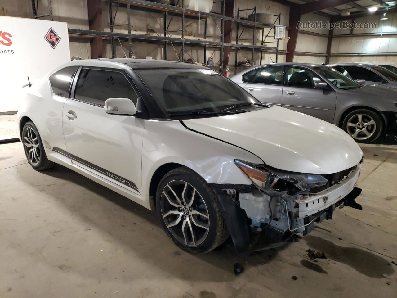 2015 Toyota Scion Tc  White vin: JTKJF5C78F3090832