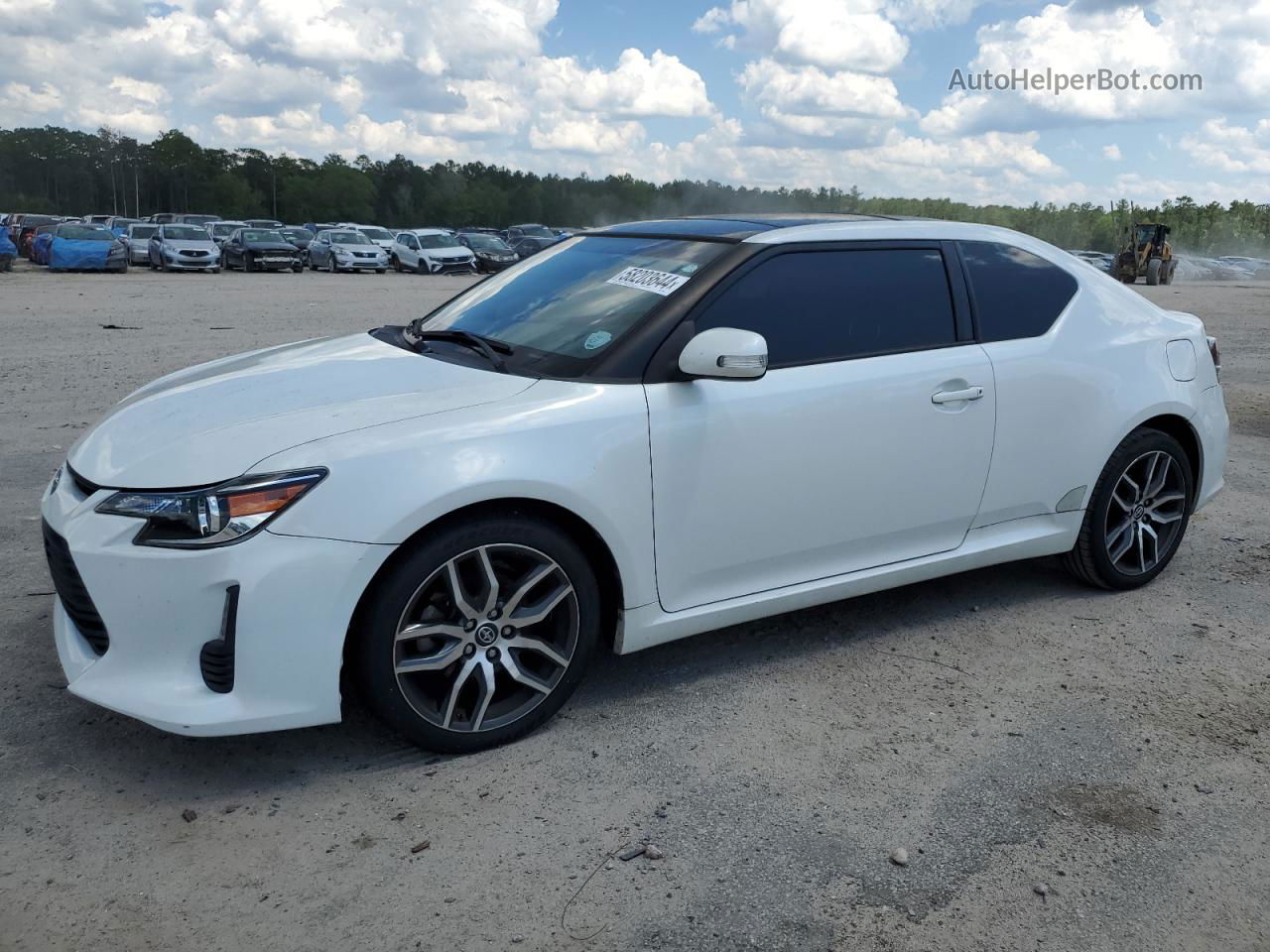 2015 Toyota Scion Tc  White vin: JTKJF5C79F3092301