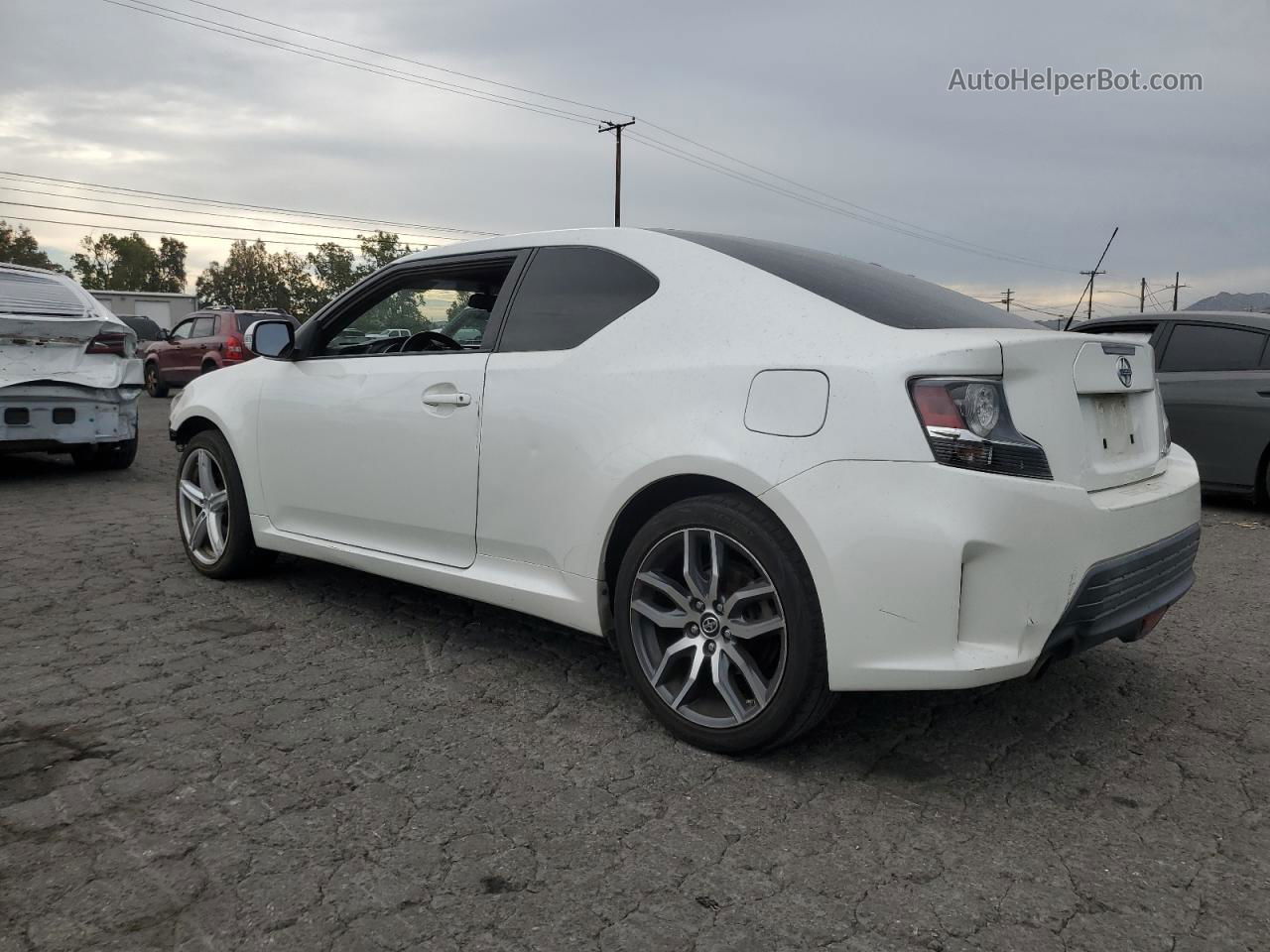 2015 Toyota Scion Tc  White vin: JTKJF5C79FJ012295