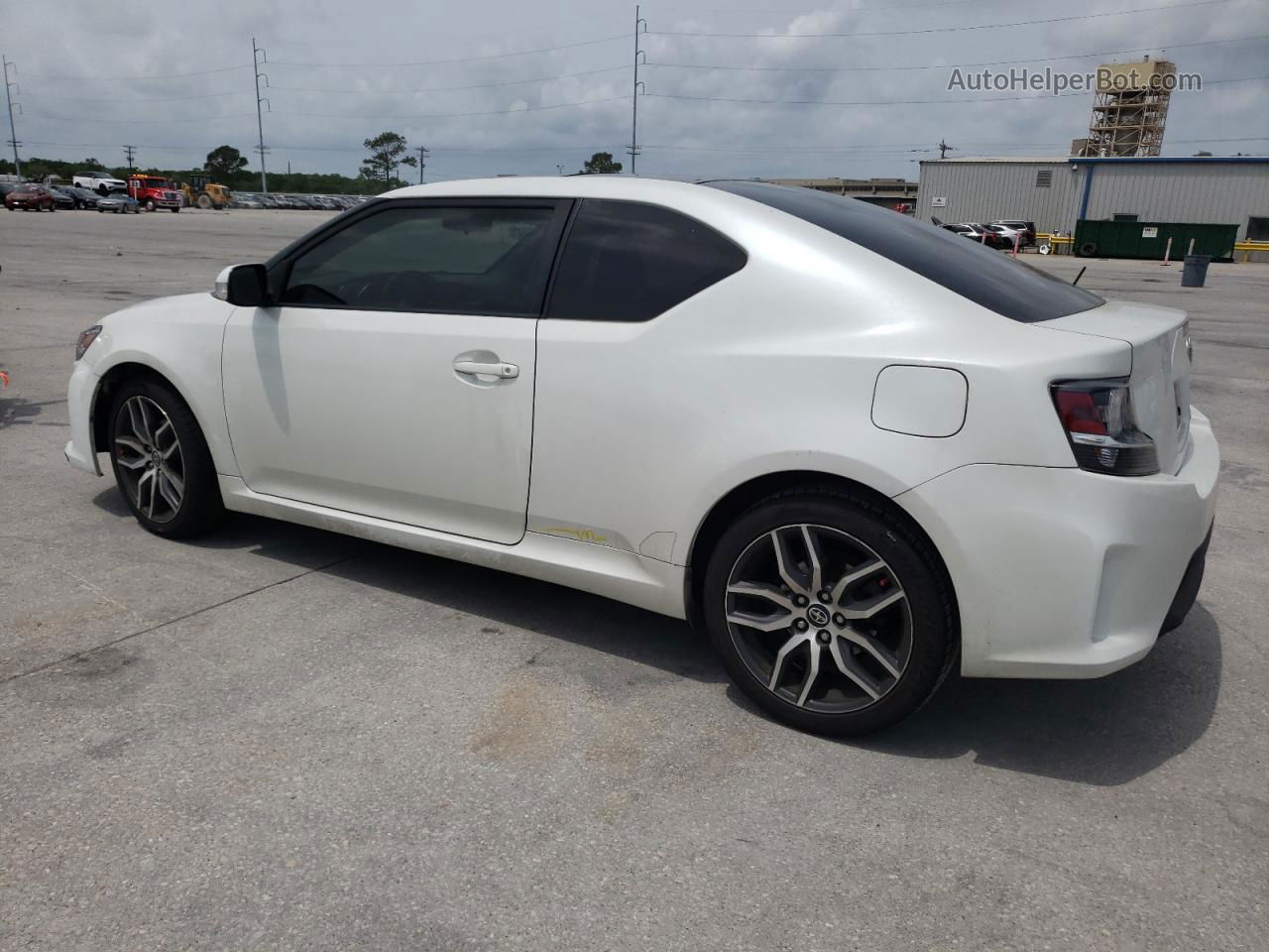 2015 Toyota Scion Tc  White vin: JTKJF5C7XFJ005310