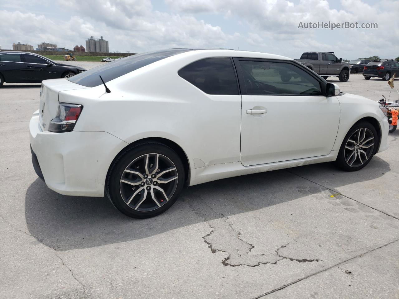 2015 Toyota Scion Tc  White vin: JTKJF5C7XFJ005310