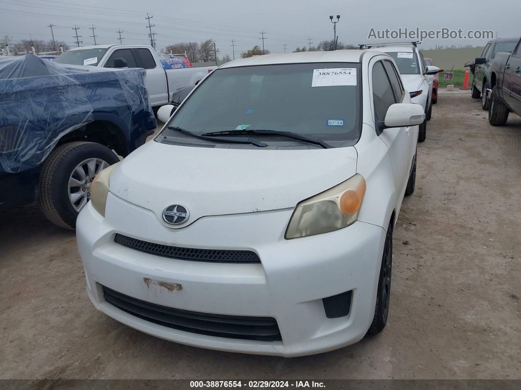 2008 Scion Xd   White vin: JTKKU10408J008393