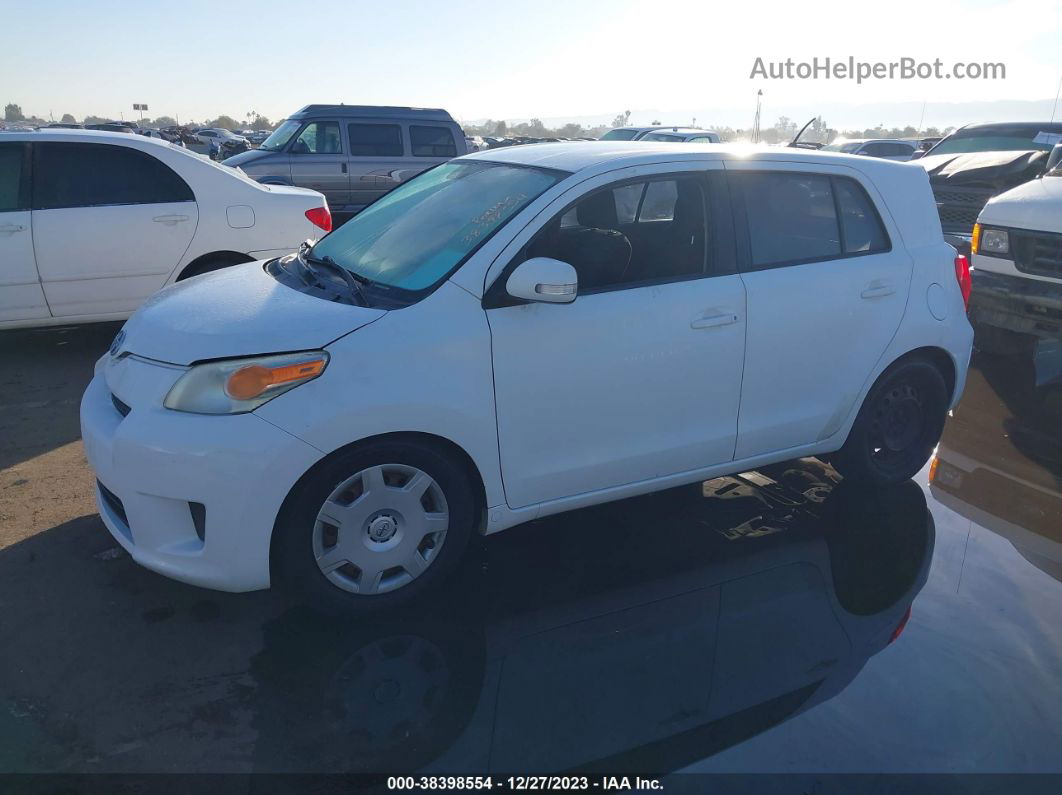 2008 Scion Xd   White vin: JTKKU10408J013206