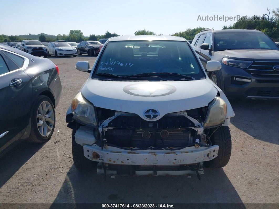 2008 Scion Xd   White vin: JTKKU10418J017474