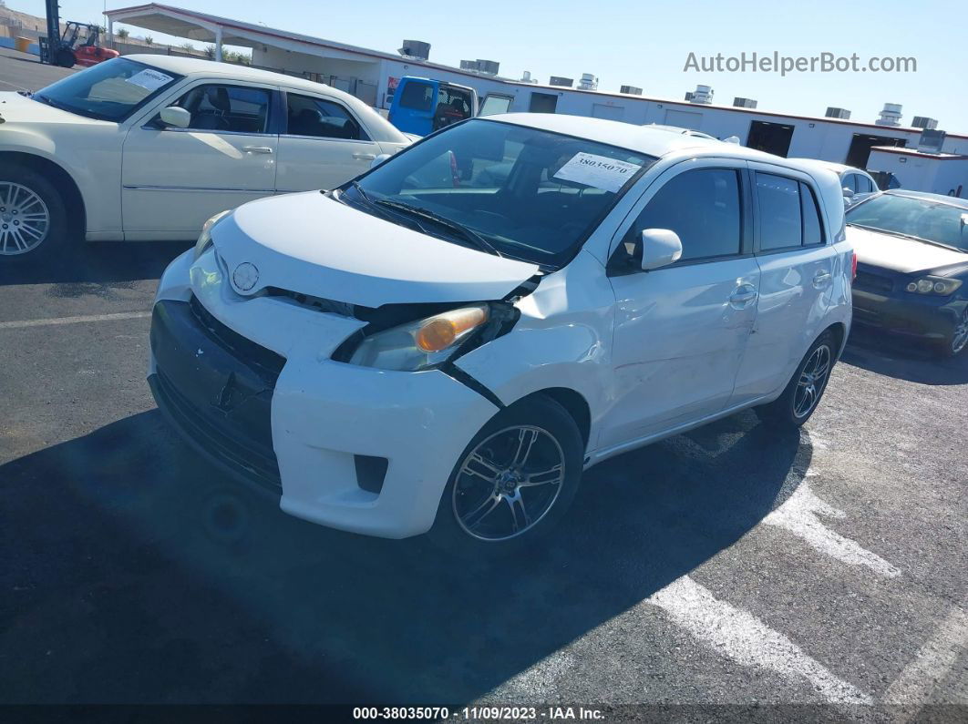 2008 Scion Xd White vin: JTKKU10418J025624