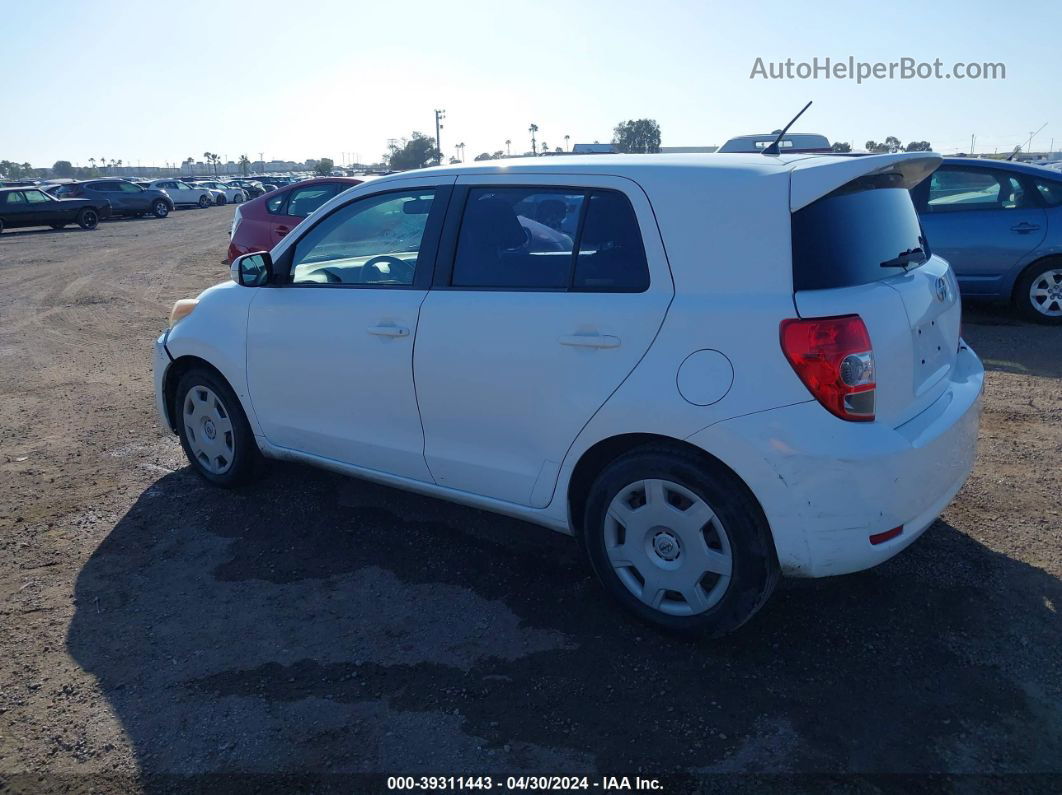 2008 Scion Xd   White vin: JTKKU10448J010776