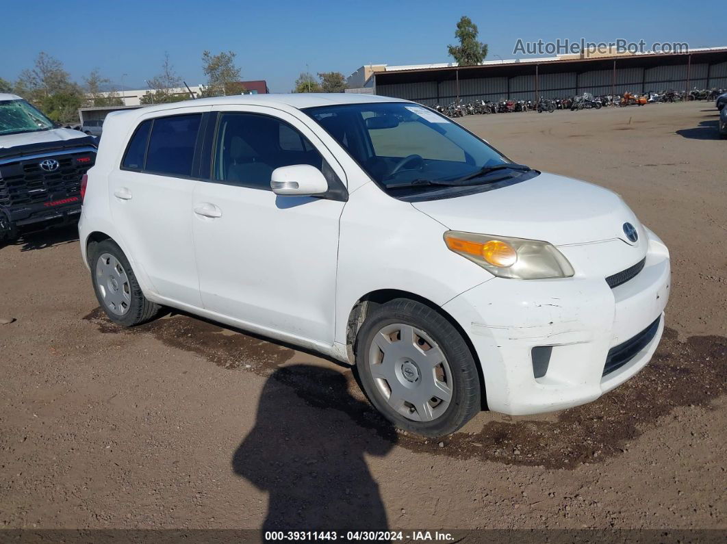 2008 Scion Xd   White vin: JTKKU10448J010776