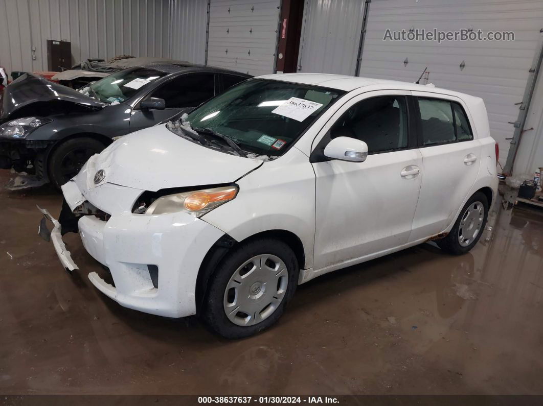 2008 Scion Xd   White vin: JTKKU10448J020806