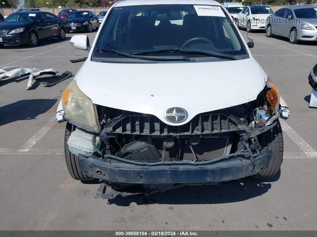 2008 Scion Xd   White vin: JTKKU10448J025651