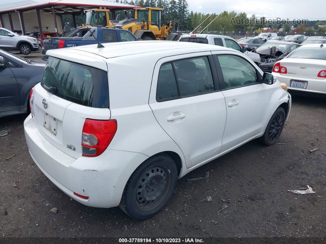 2008 Scion Xd   White vin: JTKKU10468J028390