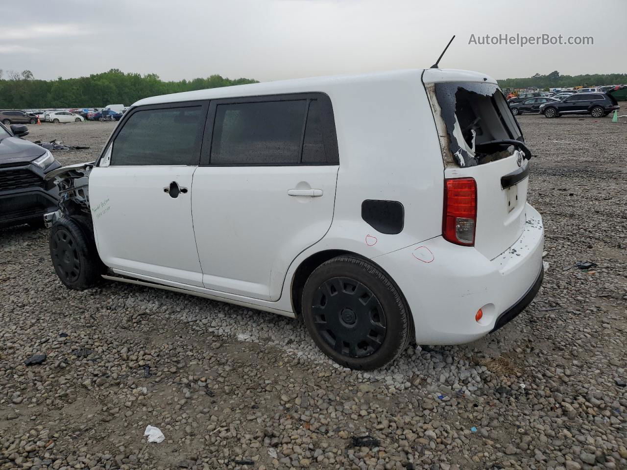 2015 Toyota Scion Xb  White vin: JTLZE4FE2FJ068570