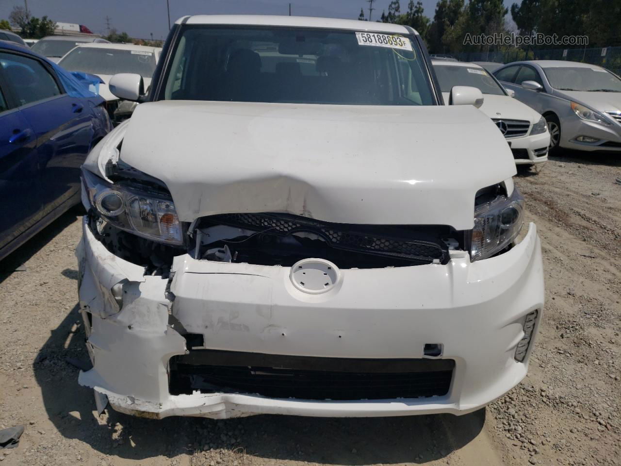 2015 Toyota Scion Xb  White vin: JTLZE4FE2FJ076698