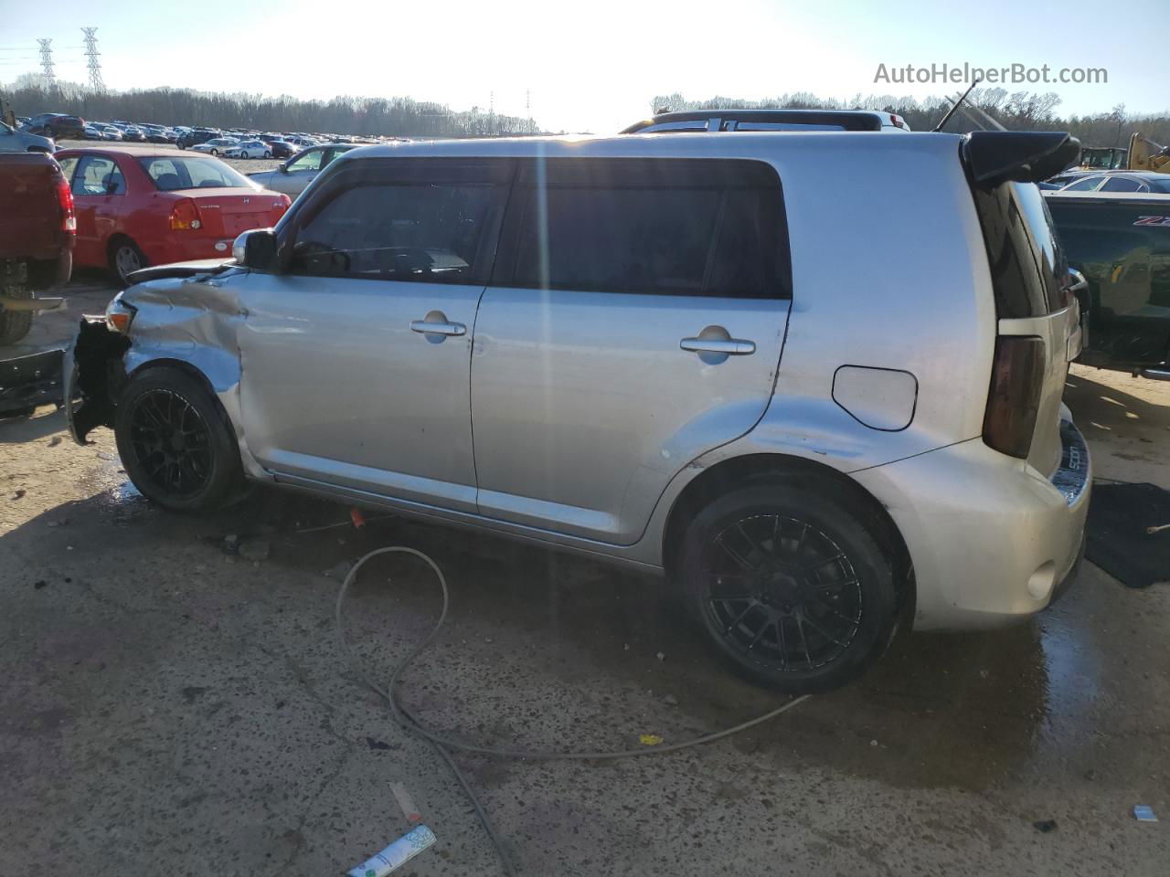 2015 Toyota Scion Xb  Silver vin: JTLZE4FE3FJ068917