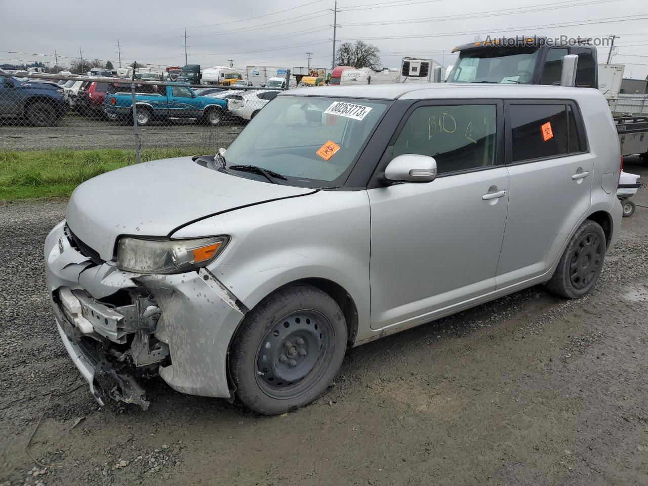 2015 Toyota Scion Xb  Silver vin: JTLZE4FE3FJ072644