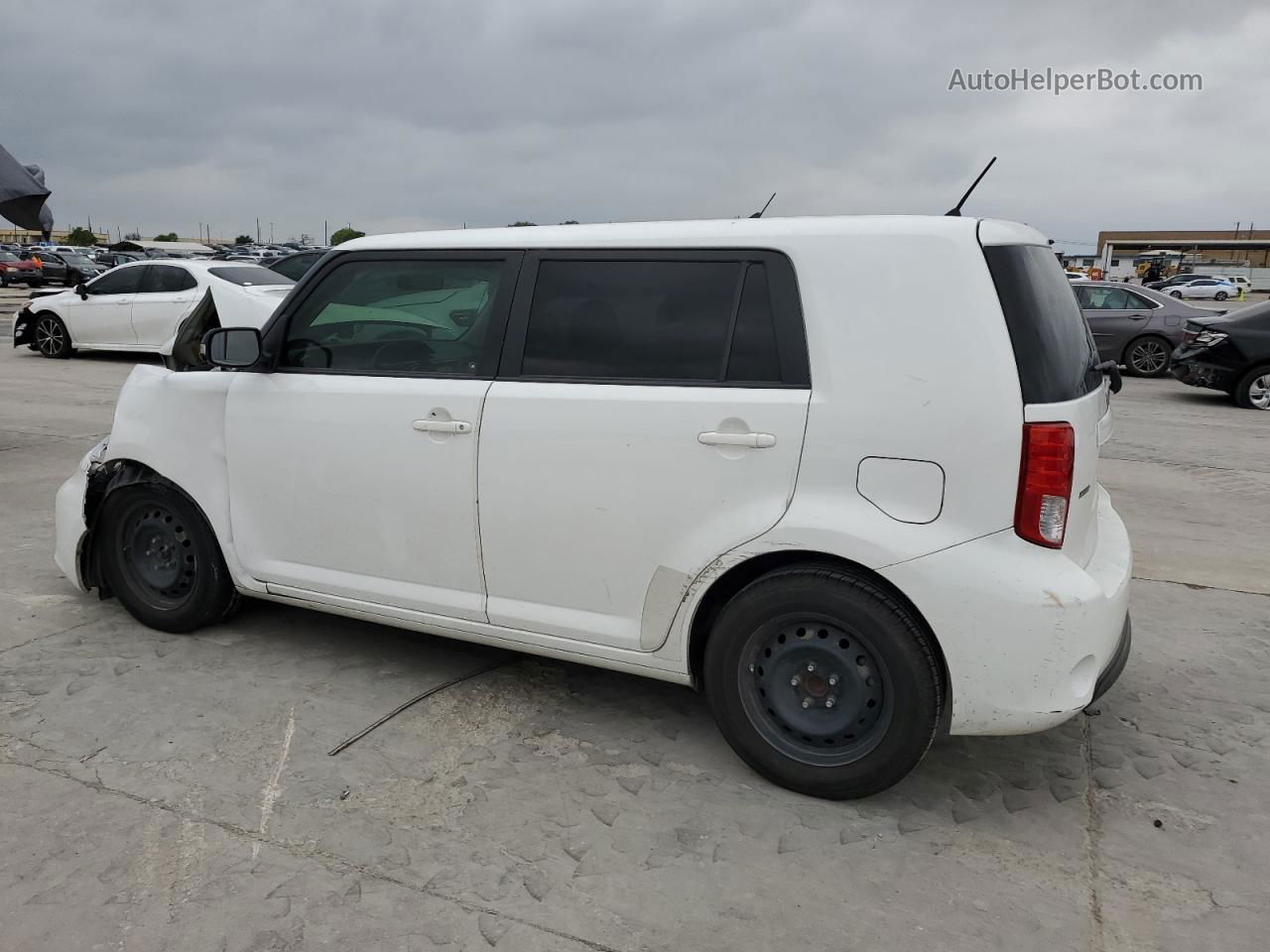 2015 Toyota Scion Xb  White vin: JTLZE4FE4FJ074838