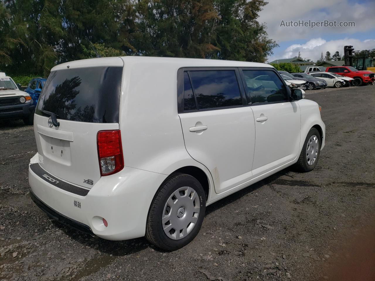 2015 Toyota Scion Xb  White vin: JTLZE4FE4FJ081997