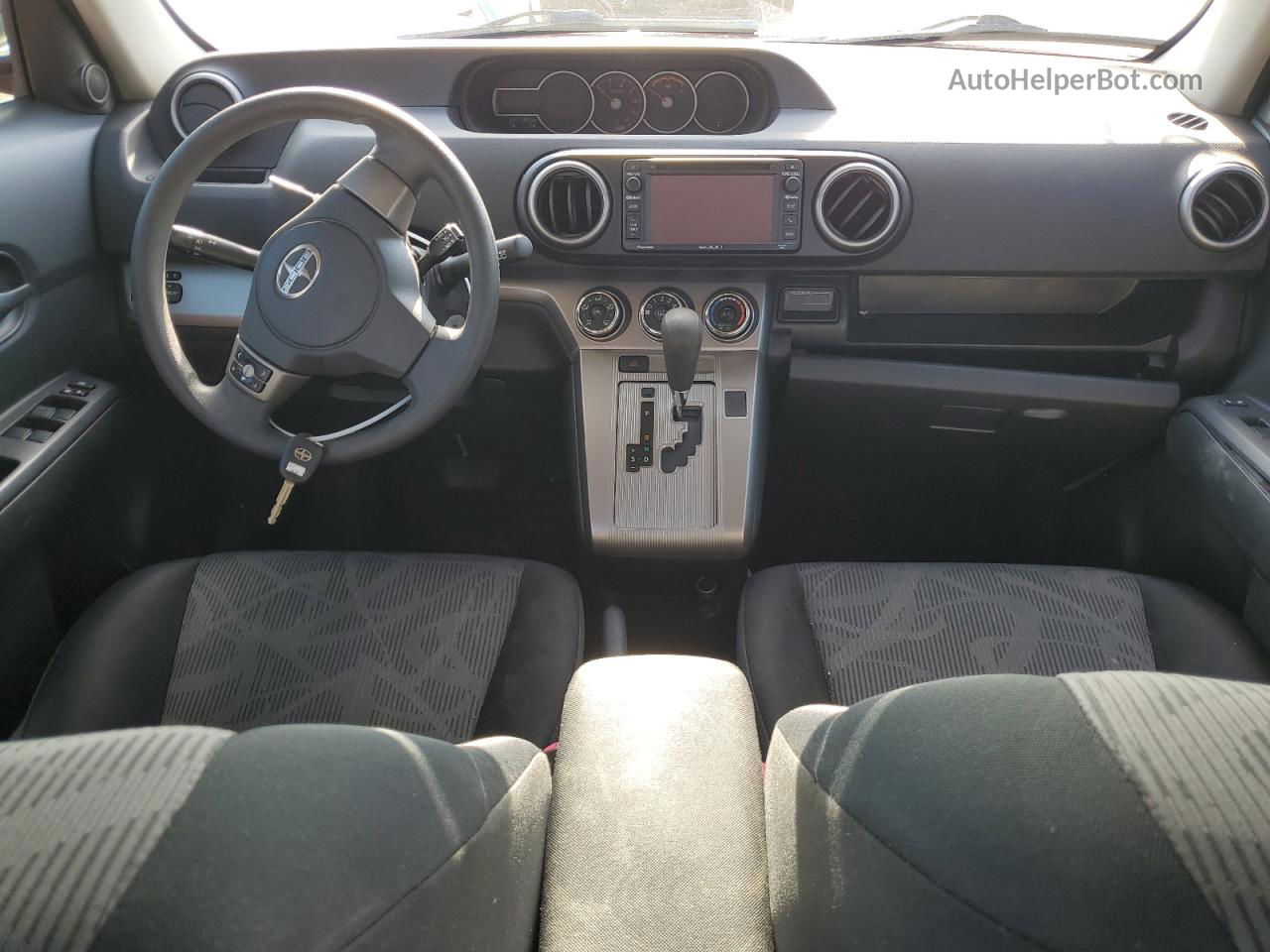 2015 Toyota Scion Xb  Красный vin: JTLZE4FE5FJ069647