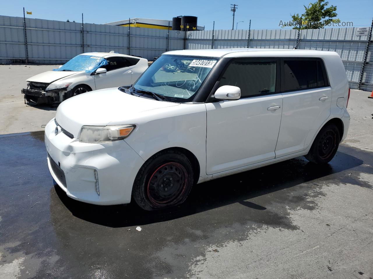 2015 Toyota Scion Xb  White vin: JTLZE4FE5FJ082284