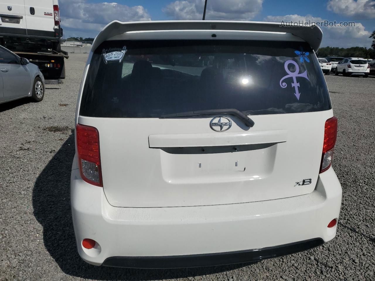 2015 Toyota Scion Xb  White vin: JTLZE4FE6FJ070516