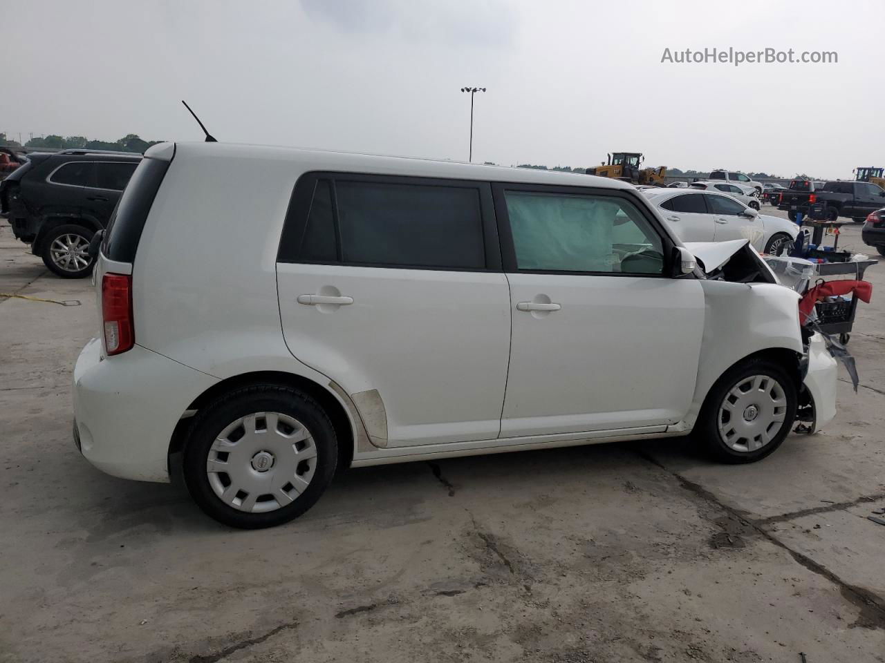 2015 Toyota Scion Xb  White vin: JTLZE4FE6FJ072086