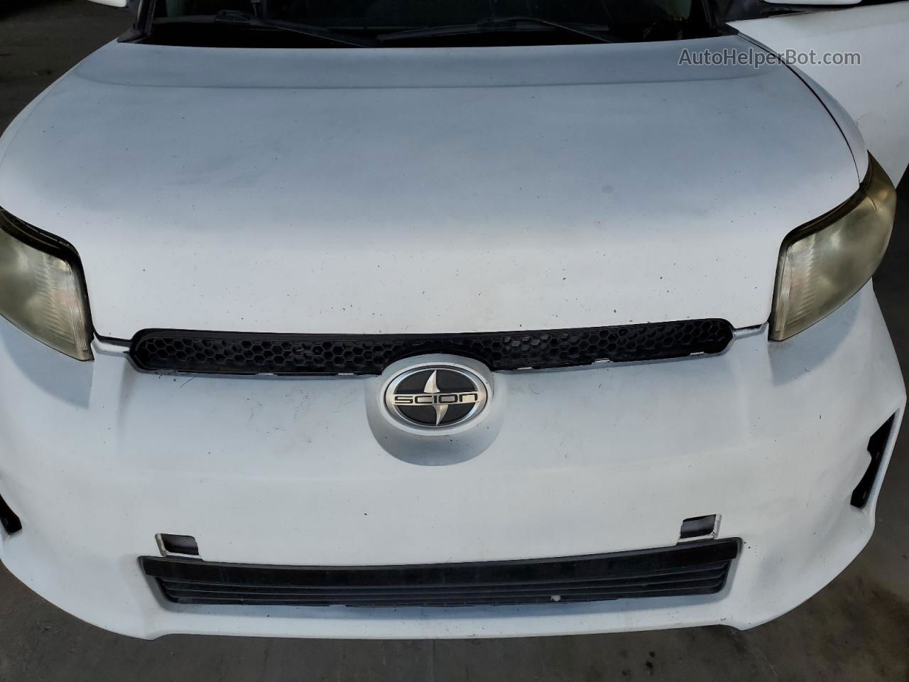 2015 Toyota Scion Xb  White vin: JTLZE4FE8FJ071246