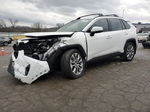 2019 Toyota Rav4 Xle Premium White vin: JTMA1RFV2KD509091