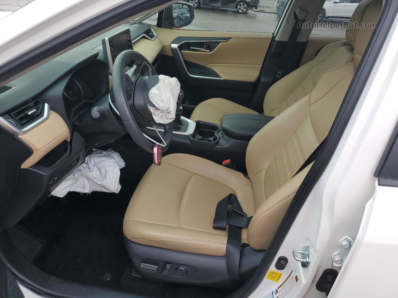 2019 Toyota Rav4 Xle Premium White vin: JTMA1RFV2KD509091