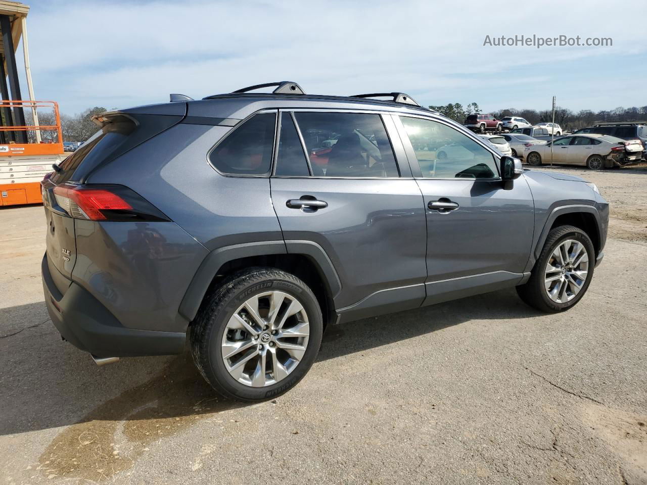 2021 Toyota Rav4 Xle Premium Gray vin: JTMA1RFV7MD077066