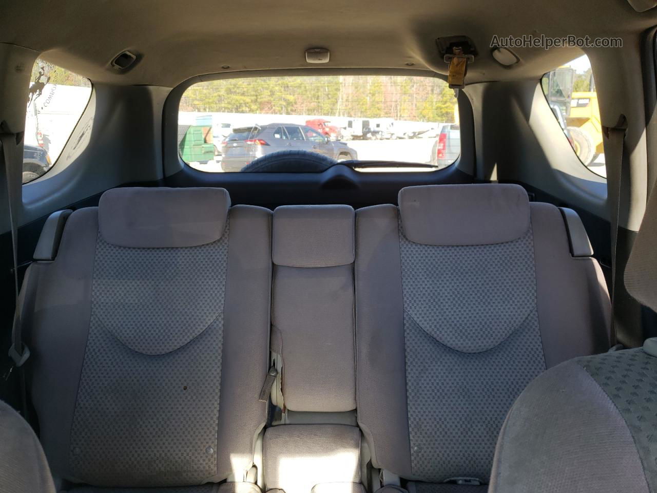 2007 Toyota Rav4  Серебряный vin: JTMBD33V576049191