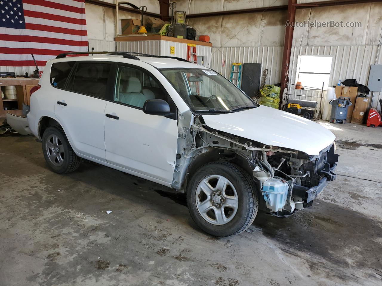 2007 Toyota Rav4  White vin: JTMBD33V576051474