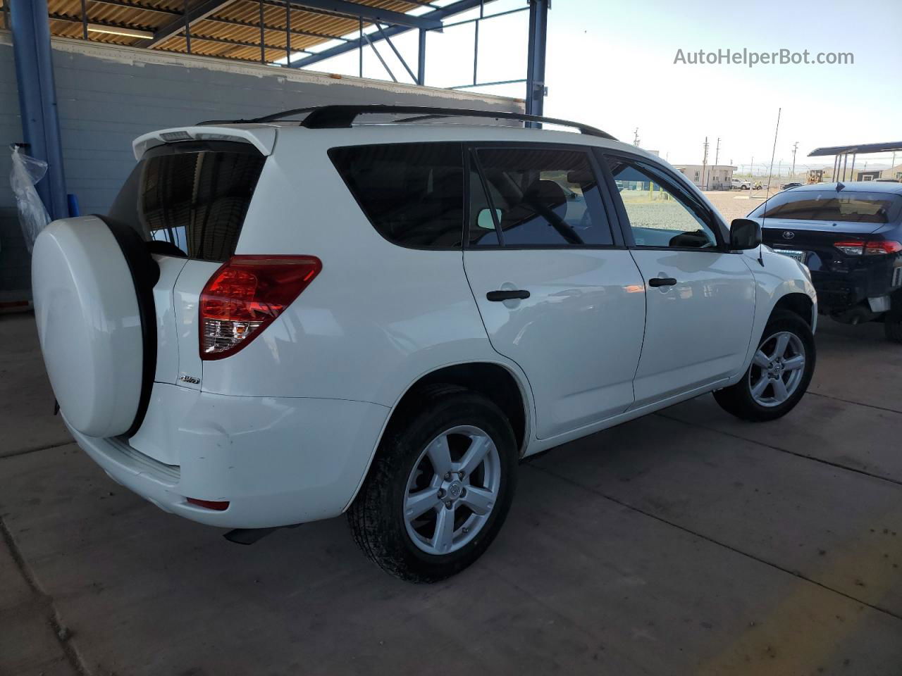 2007 Toyota Rav4  White vin: JTMBD33V776052903