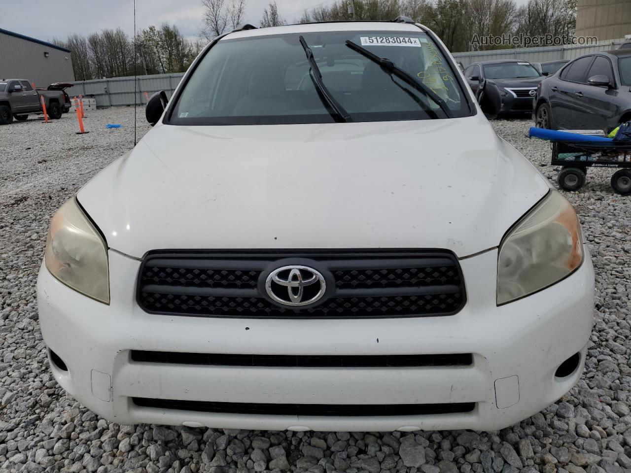 2007 Toyota Rav4  White vin: JTMBD33V975097105