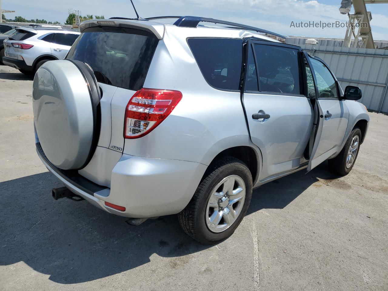 2010 Toyota Rav4  Серебряный vin: JTMBF4DV4A5019904