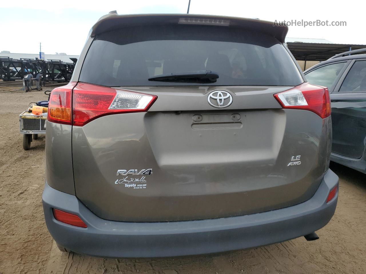 2015 Toyota Rav4 Le Brown vin: JTMBFREV0FD141779