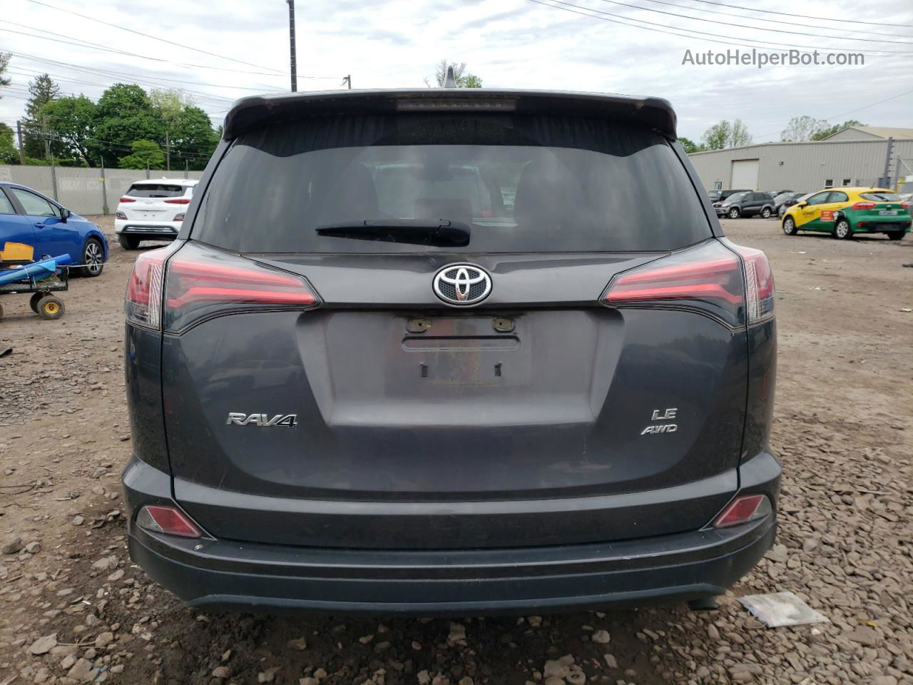 2018 Toyota Rav4 Le Gray vin: JTMBFREV0JJ182780