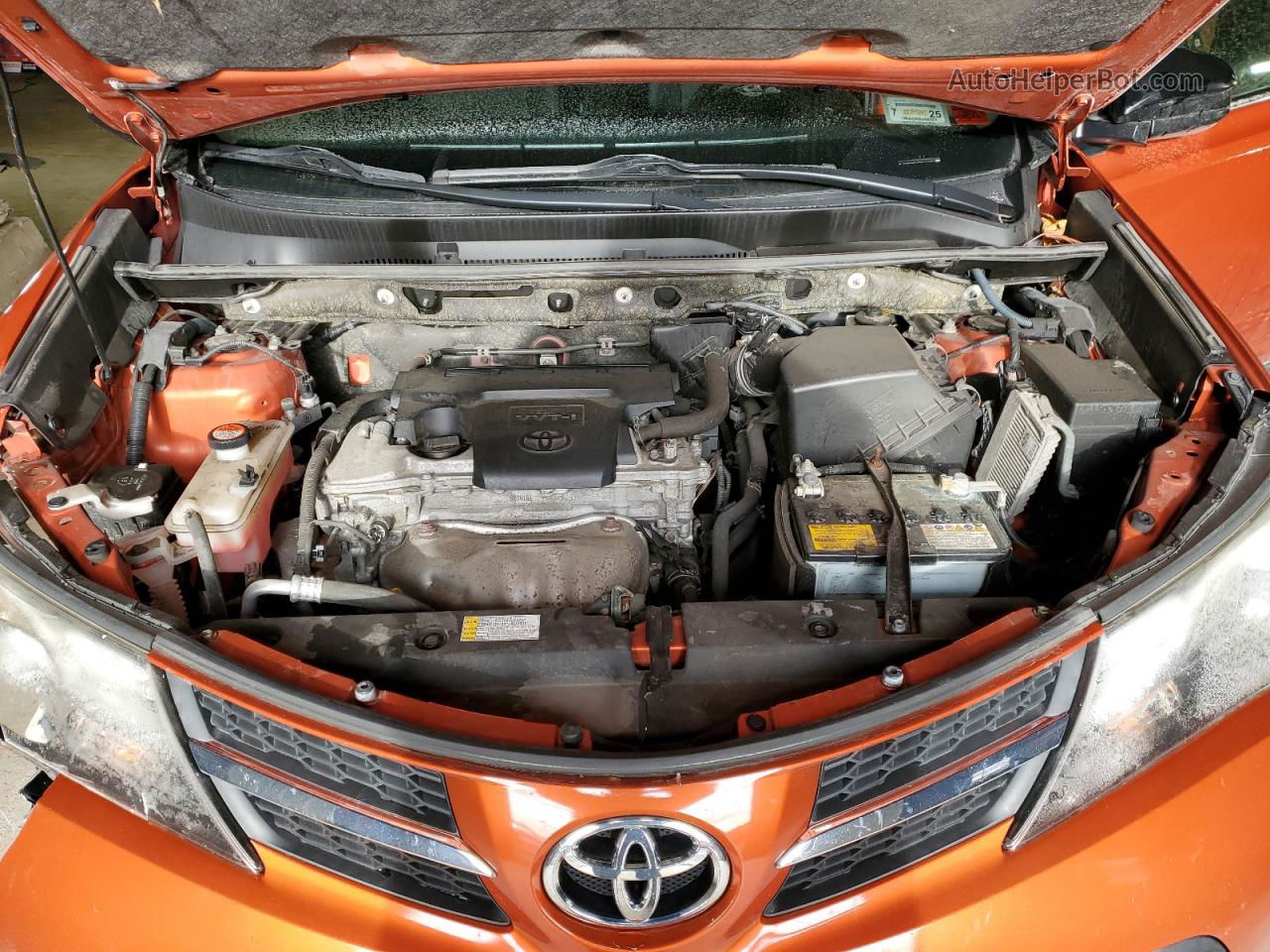 2015 Toyota Rav4 Le Orange vin: JTMBFREV1FD161927