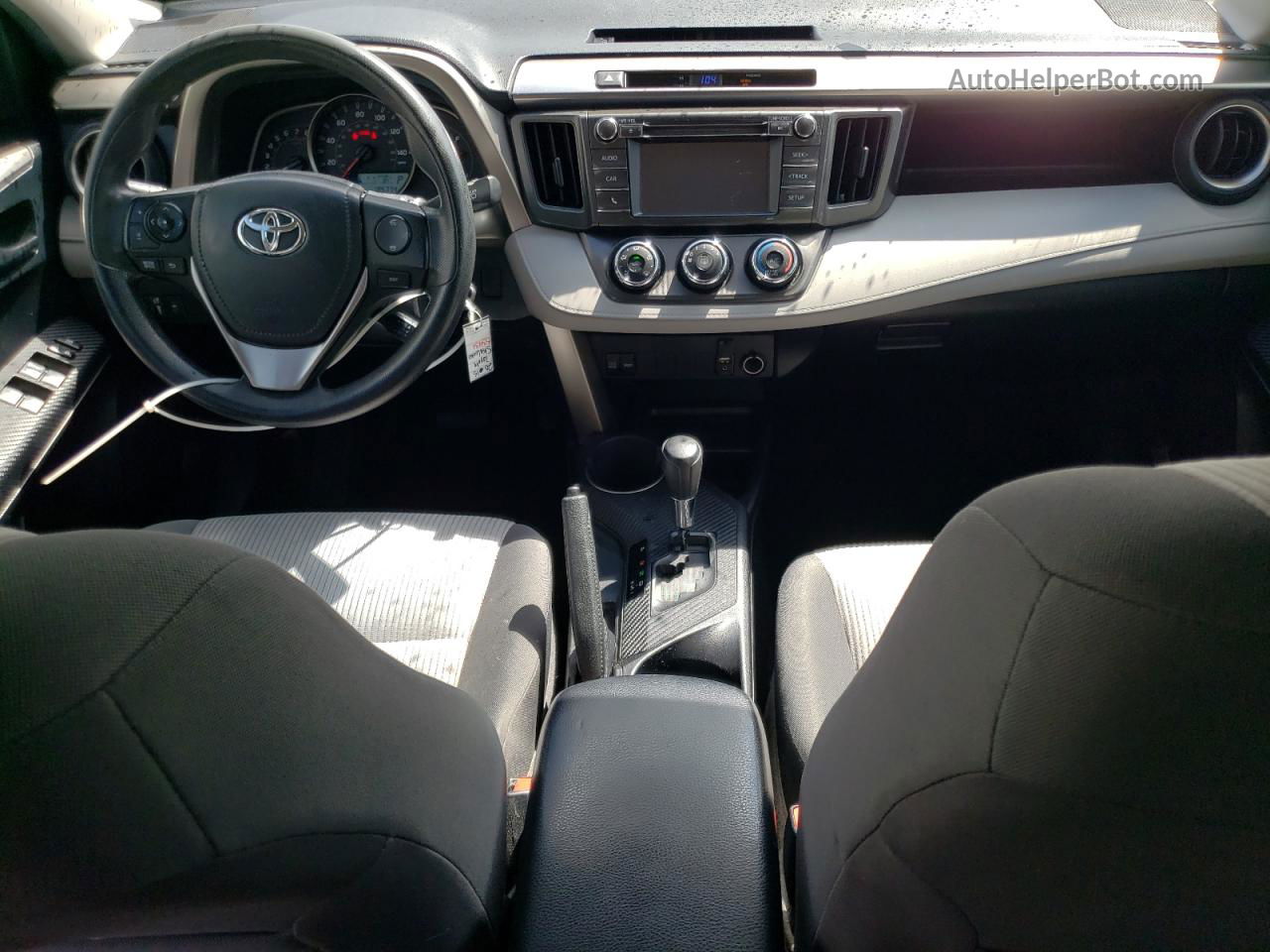 2015 Toyota Rav4 Le Gray vin: JTMBFREV1FJ028358