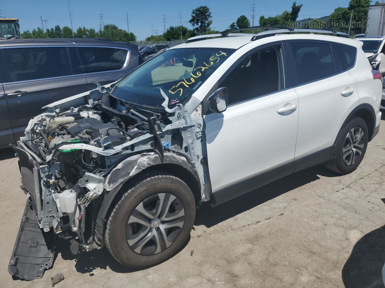 2016 Toyota Rav4 Le White vin: JTMBFREV2GJ055554