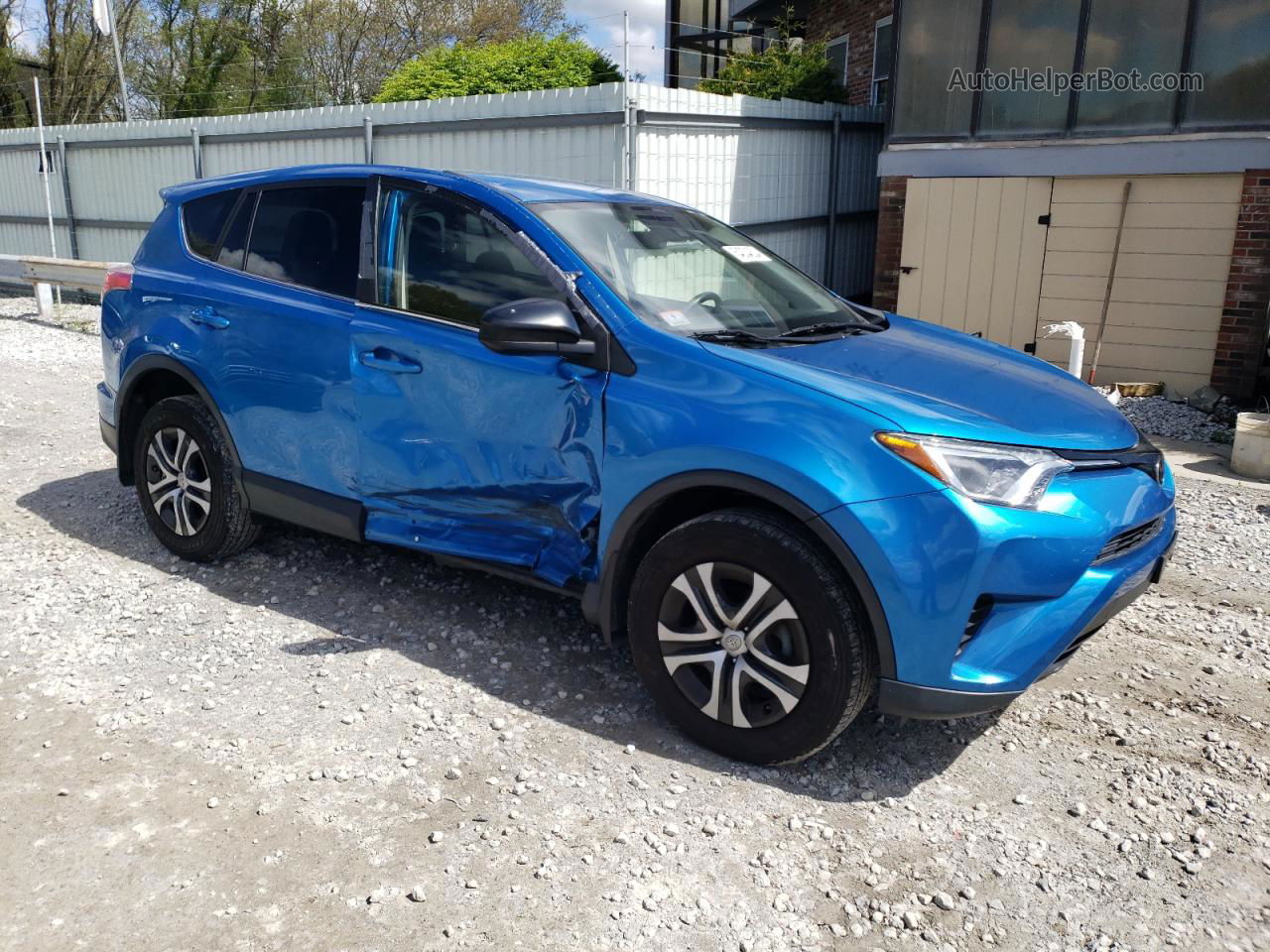 2018 Toyota Rav4 Le Blue vin: JTMBFREV2JJ720489