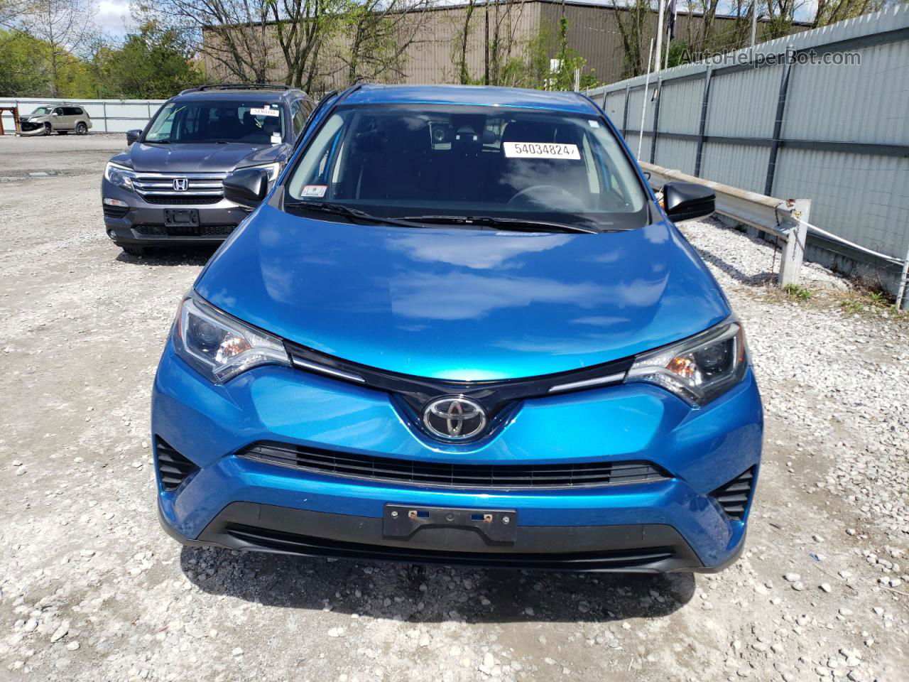 2018 Toyota Rav4 Le Blue vin: JTMBFREV2JJ720489