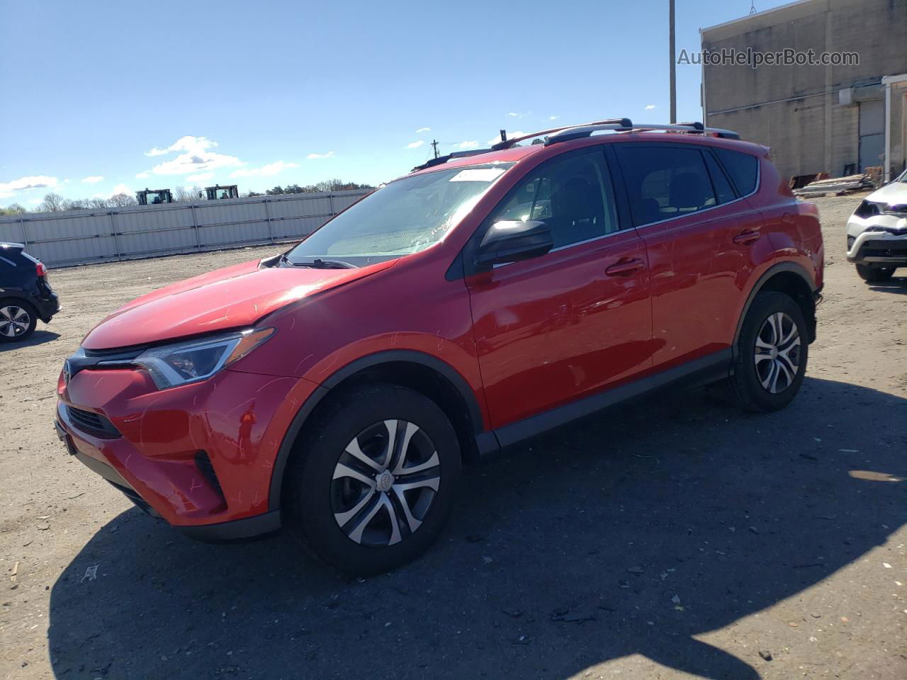 2016 Toyota Rav4 Le Red vin: JTMBFREV3GJ097473