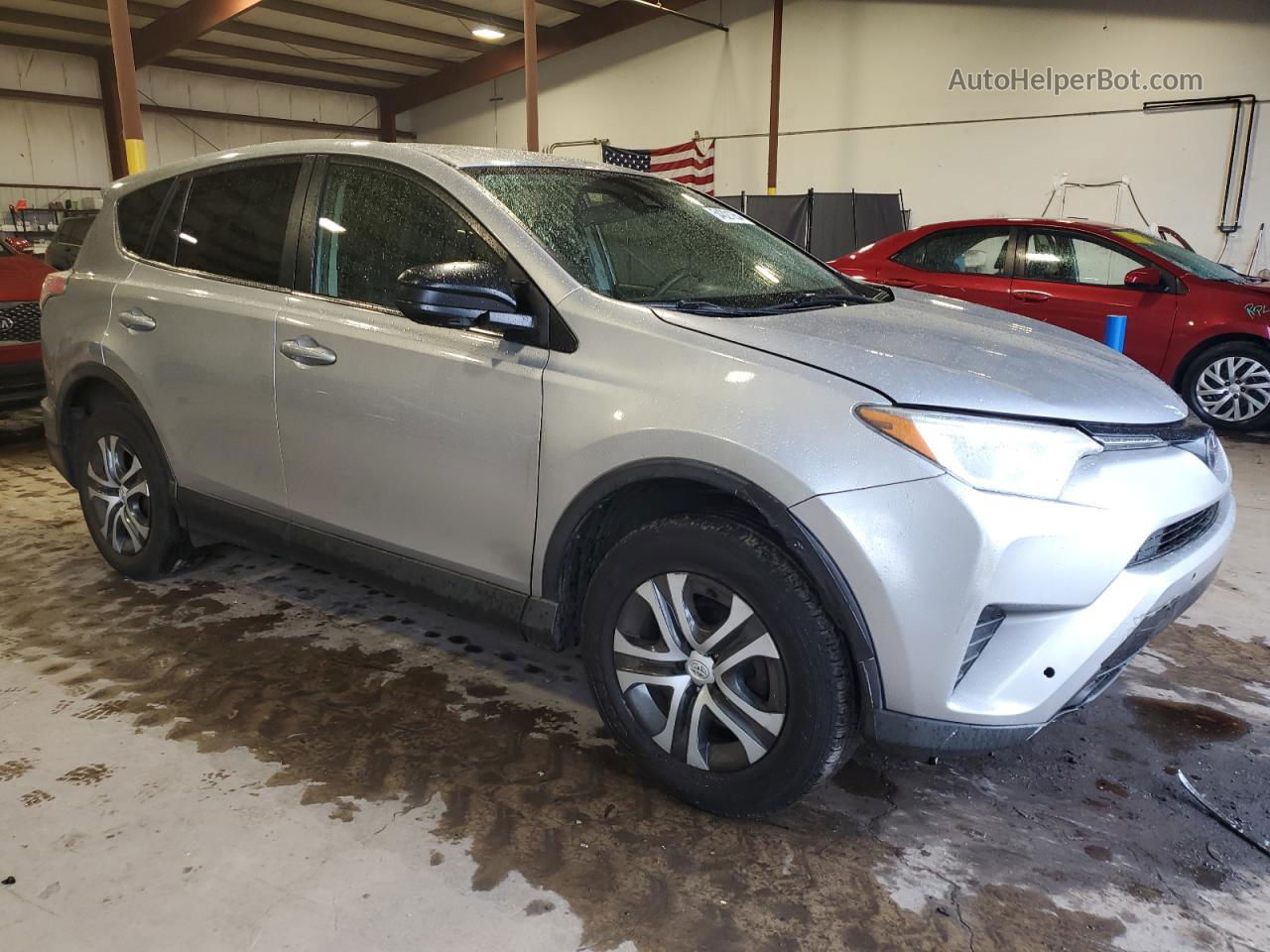 2018 Toyota Rav4 Le Gray vin: JTMBFREV4JJ195189