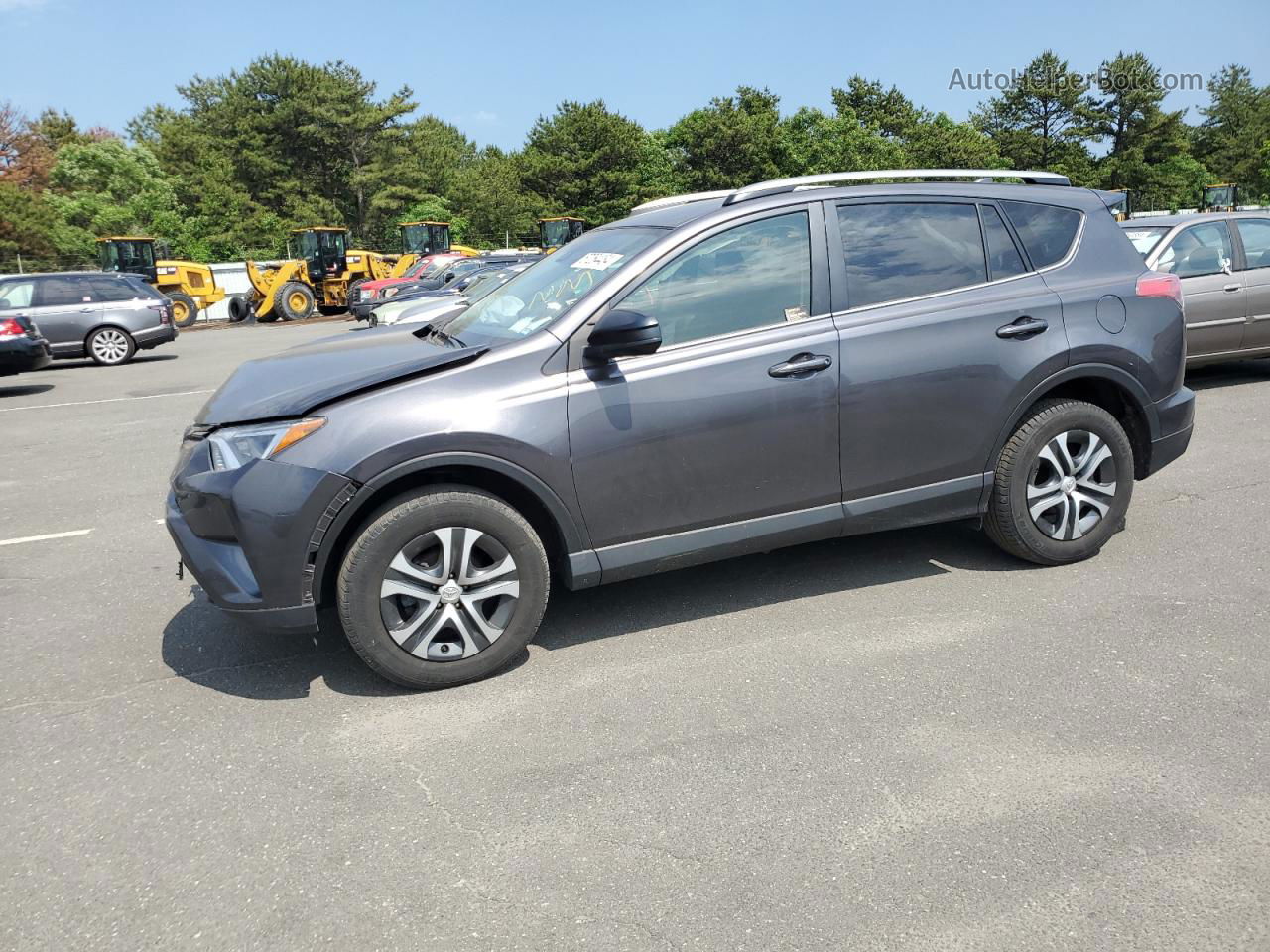 2018 Toyota Rav4 Le Gray vin: JTMBFREV4JJ201752