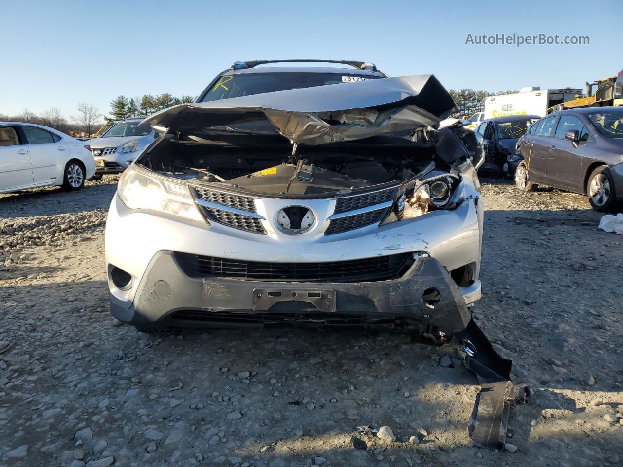 2015 Toyota Rav4 Le Silver vin: JTMBFREV5FD104162