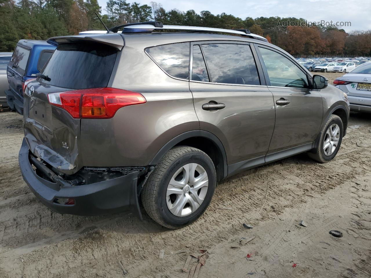 2015 Toyota Rav4 Le Brown vin: JTMBFREV6FD114425