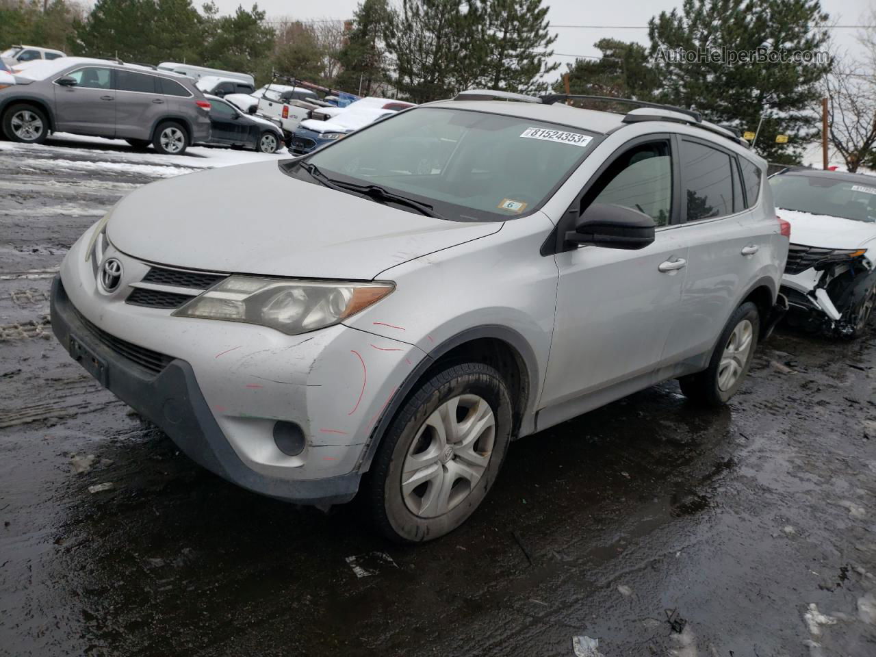 2015 Toyota Rav4 Le Silver vin: JTMBFREV6FJ024953