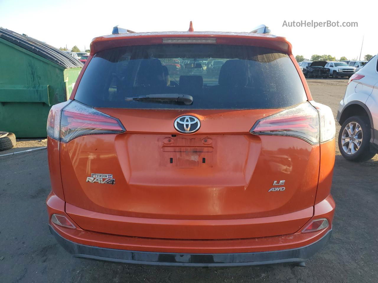 2016 Toyota Rav4 Le Orange vin: JTMBFREV6GJ057050