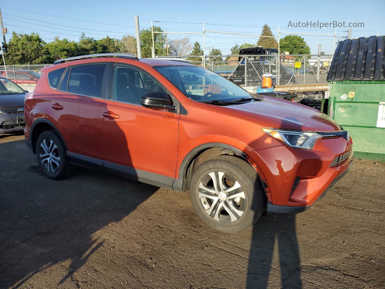 2016 Toyota Rav4 Le Orange vin: JTMBFREV6GJ057050