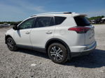 2016 Toyota Rav4 Le Белый vin: JTMBFREV8GJ067787